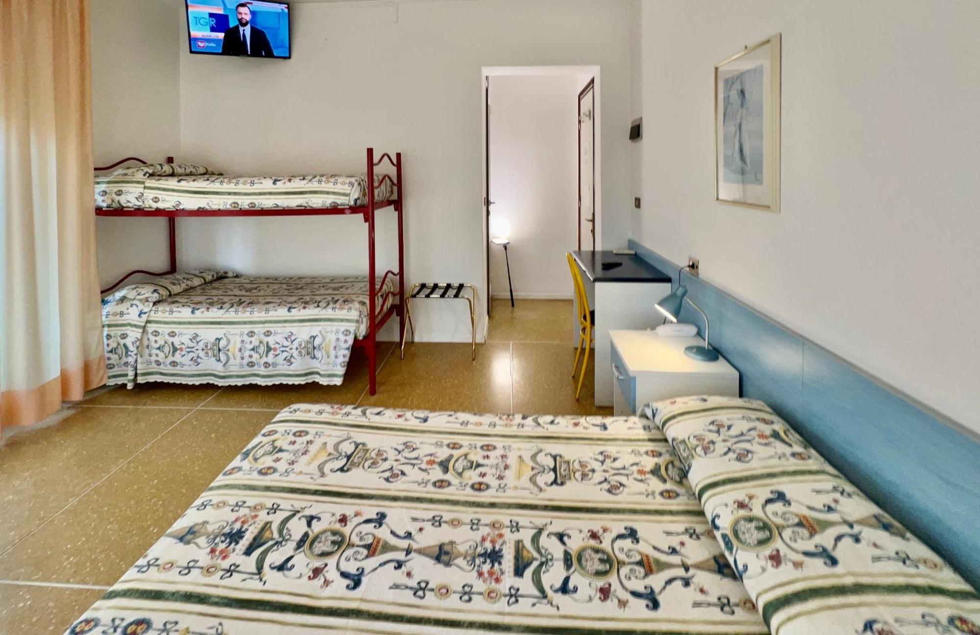 Hotel Myriam 3*